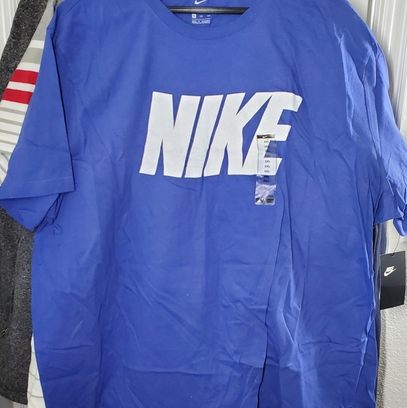 Nike Men's Blue Short Sleeve Tee - Picture 1 of 3